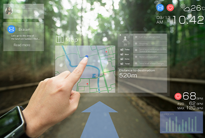 VR(仮想現実)、AR(拡張現実)、<br />MR(現実と仮想現実の融合)