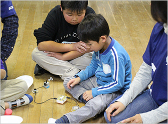 津波で失った学びの場を提供するコラボ・スクール