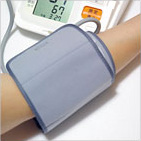 ヘルスケア | 体重計、血圧計などのヘルスケア製品に通信モジュールを搭載し、測定結果データを医療機関へ送信します。導入効果：健康状態の可視化、業務効率化