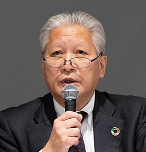 上釜 健宏の写真