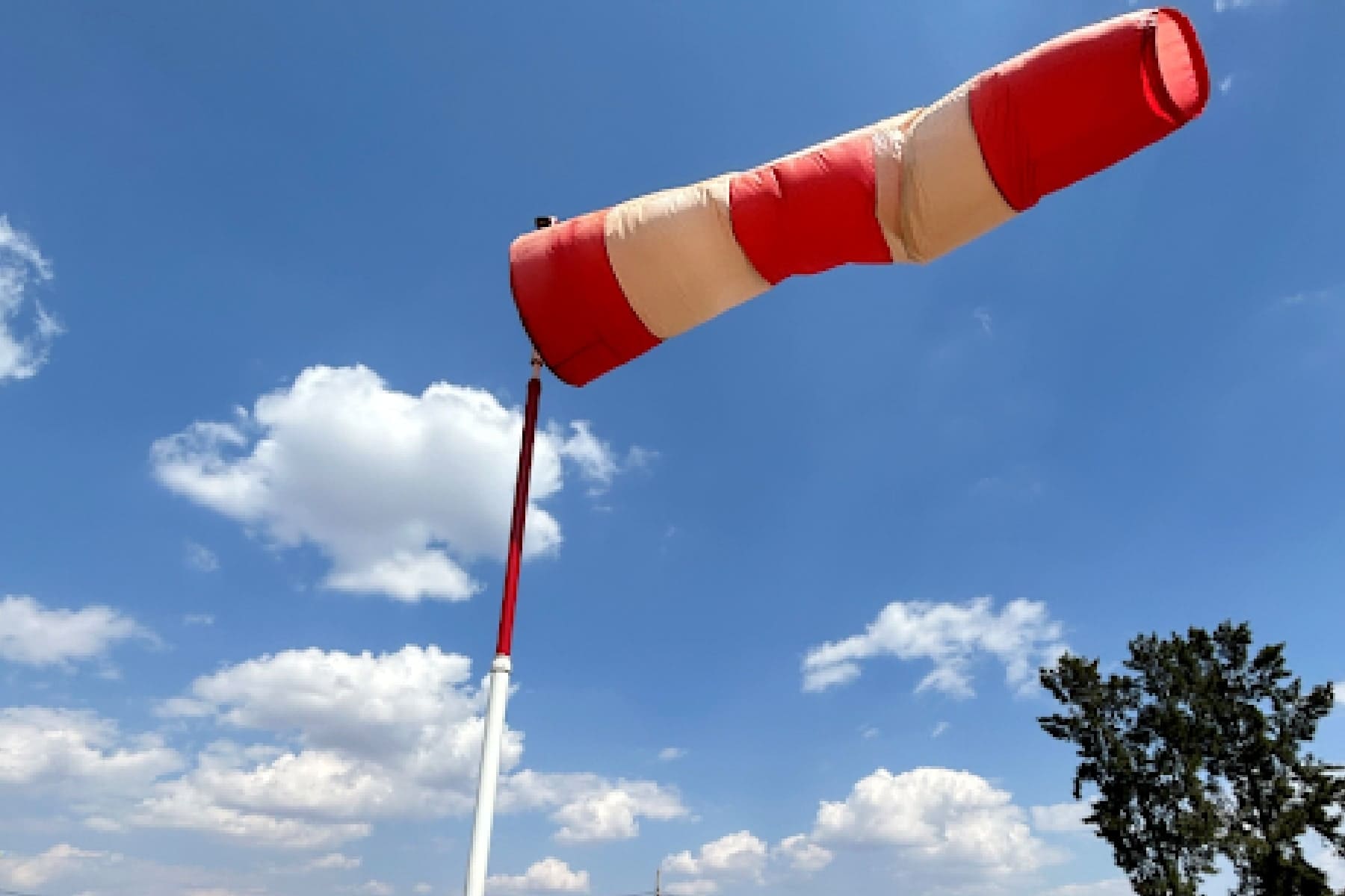 The Role of Aviation Meteorology in Achieving HAPS Flight | HAPS Special Feature | HAPS | SoftBank Research Institute of Advanced Technology
